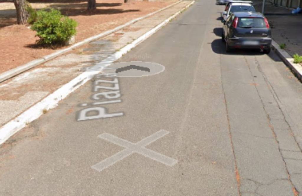 negozio in vendita a Cerveteri in zona Marina di Cerveteri