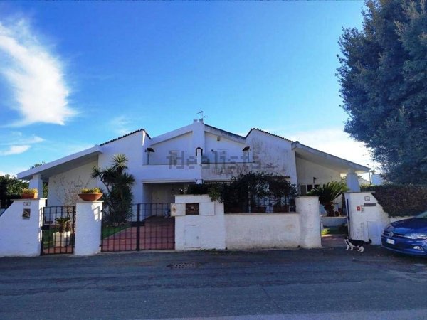 casa indipendente in vendita a Cerveteri in zona Marina di Cerveteri