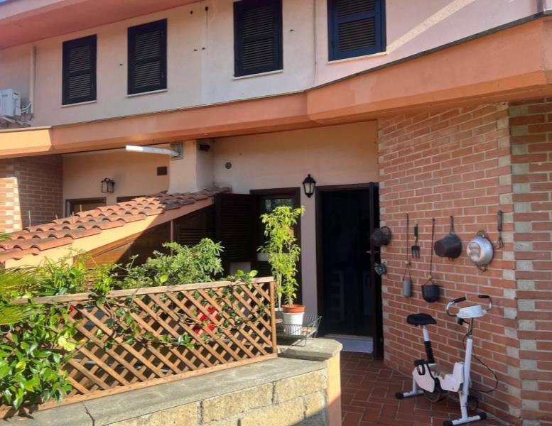 casa indipendente in vendita a Cerveteri in zona Valcanneto