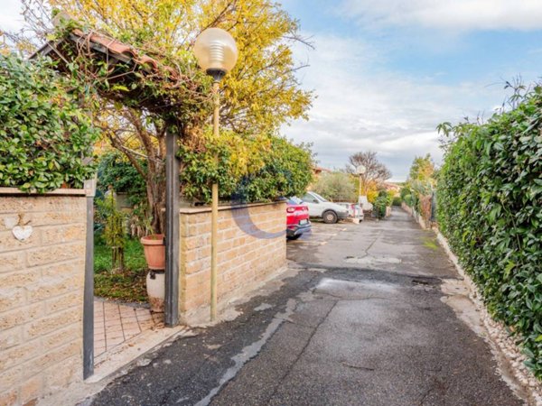 casa indipendente in vendita a Cerveteri