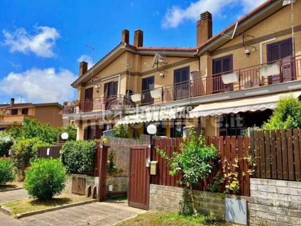 casa indipendente in vendita a Cerveteri in zona Valcanneto