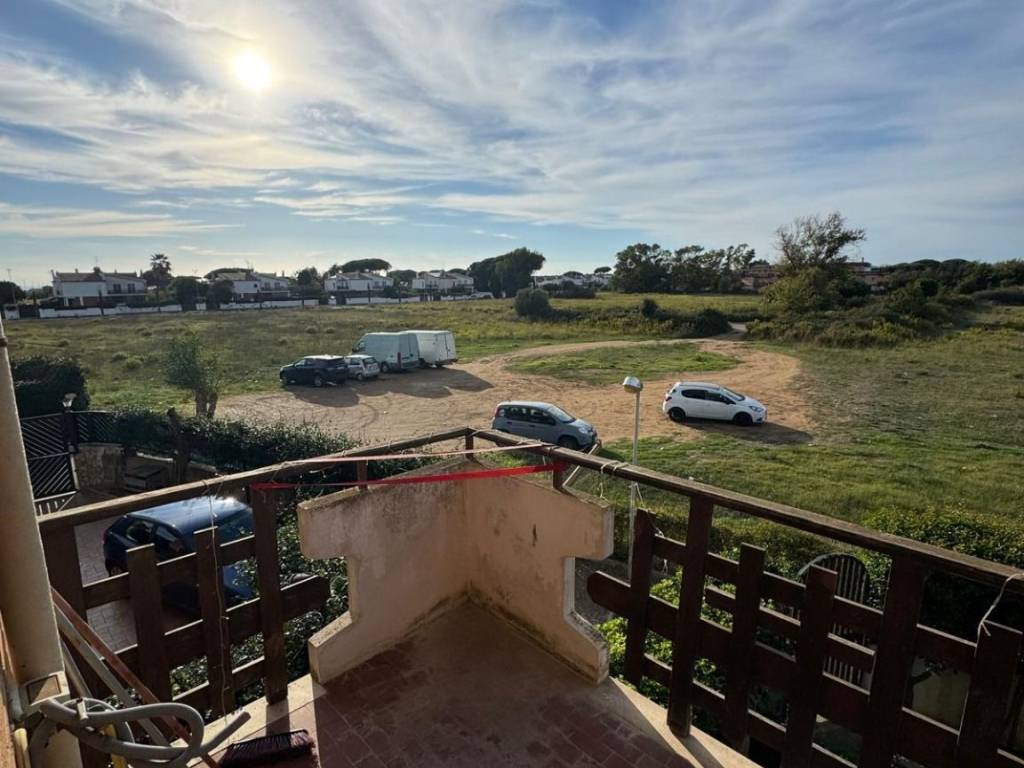 appartamento in vendita a Cerveteri in zona Campo di Mare