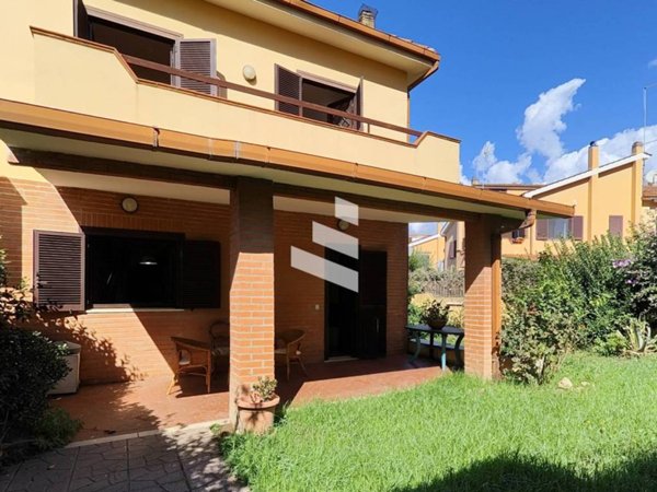 casa indipendente in vendita a Cerveteri