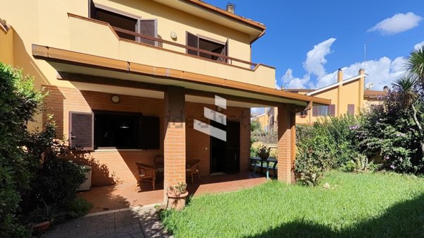 casa indipendente in vendita a Cerveteri