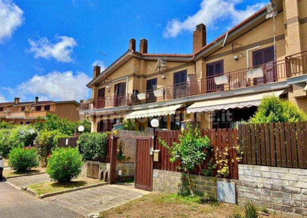 casa indipendente in vendita a Cerveteri in zona Valcanneto