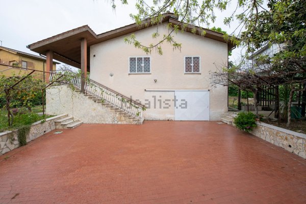 casa indipendente in vendita a Cerveteri in zona Valcanneto