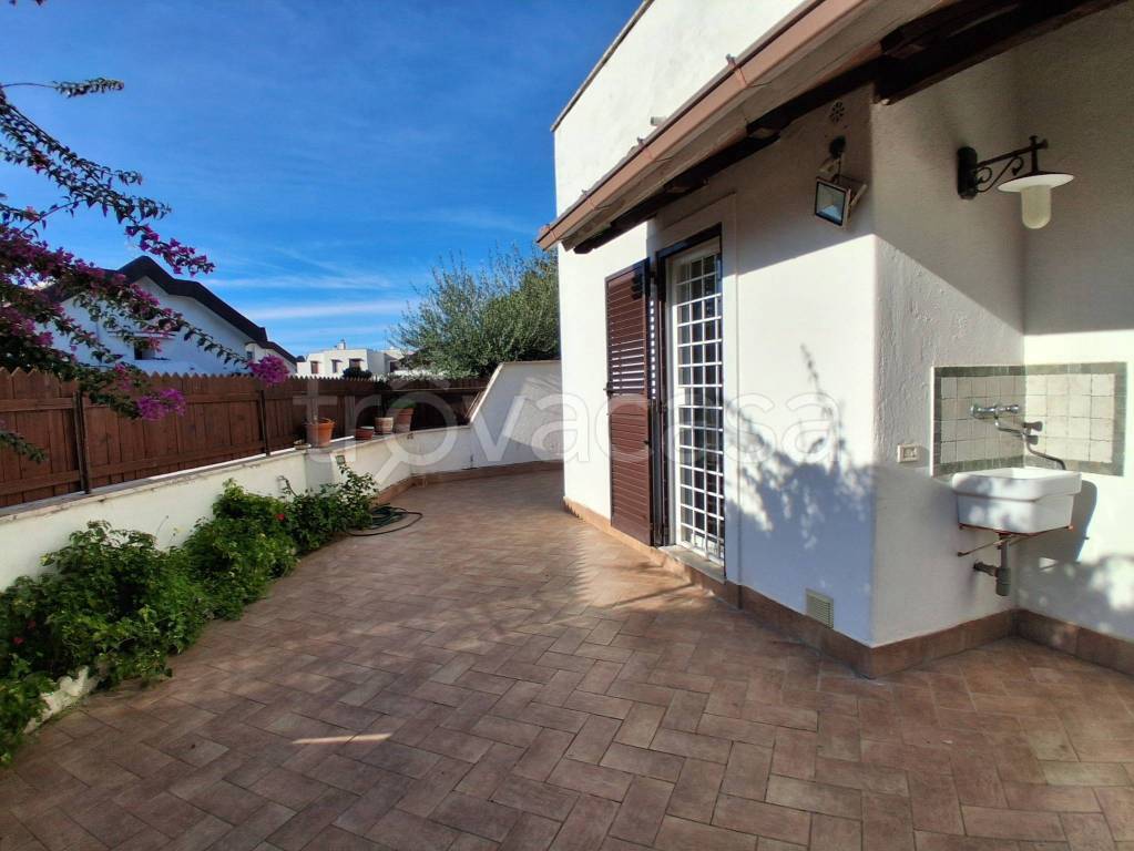 casa indipendente in vendita a Cerveteri in zona Cerenova