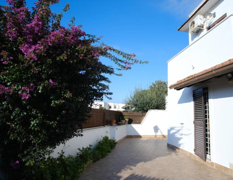 casa indipendente in vendita a Cerveteri in zona Cerenova