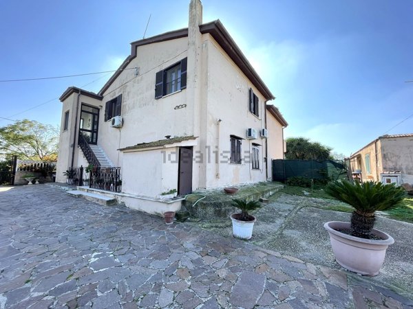 casa indipendente in vendita a Cerveteri in zona Ceri