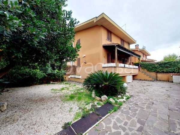 casa indipendente in vendita a Cerveteri in zona Valcanneto