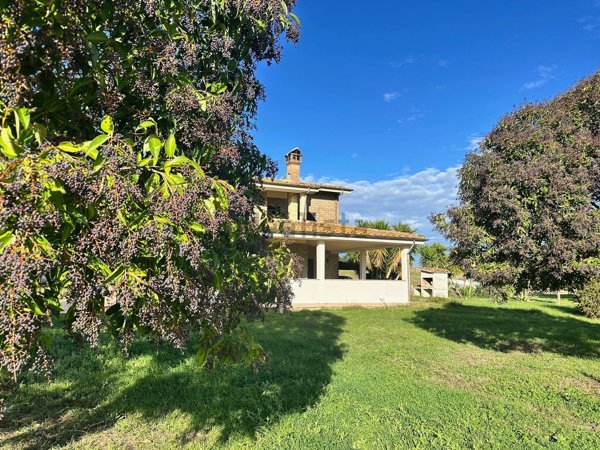 casa indipendente in vendita a Cerveteri