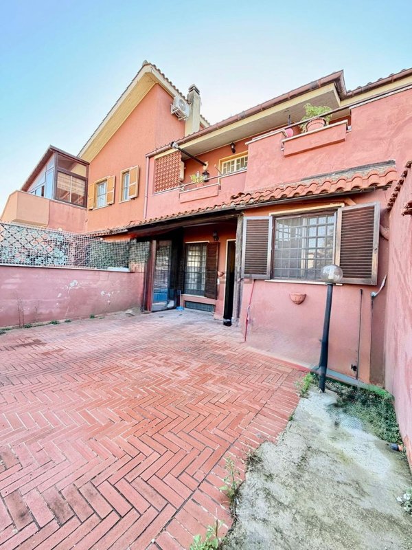 casa indipendente in vendita a Cerveteri