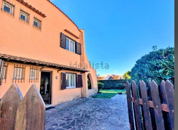 casa indipendente in vendita a Cerveteri in zona Campo di Mare