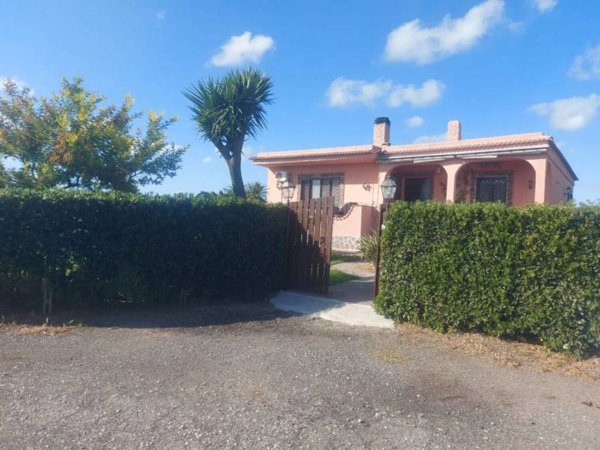 casa indipendente in vendita a Cerveteri