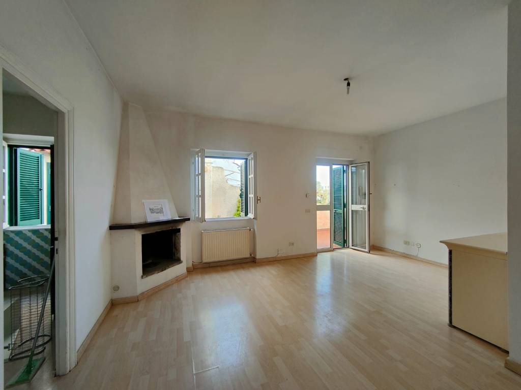 appartamento in vendita a Cerveteri in zona Cerenova