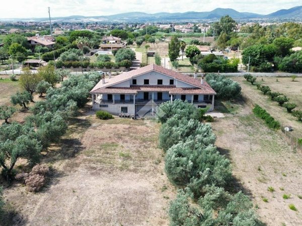 casa indipendente in vendita a Cerveteri