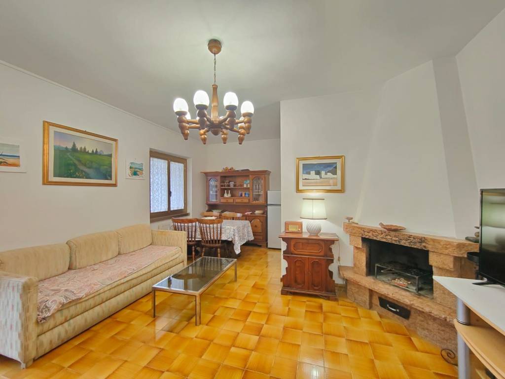 appartamento in vendita a Cerveteri in zona Cerenova