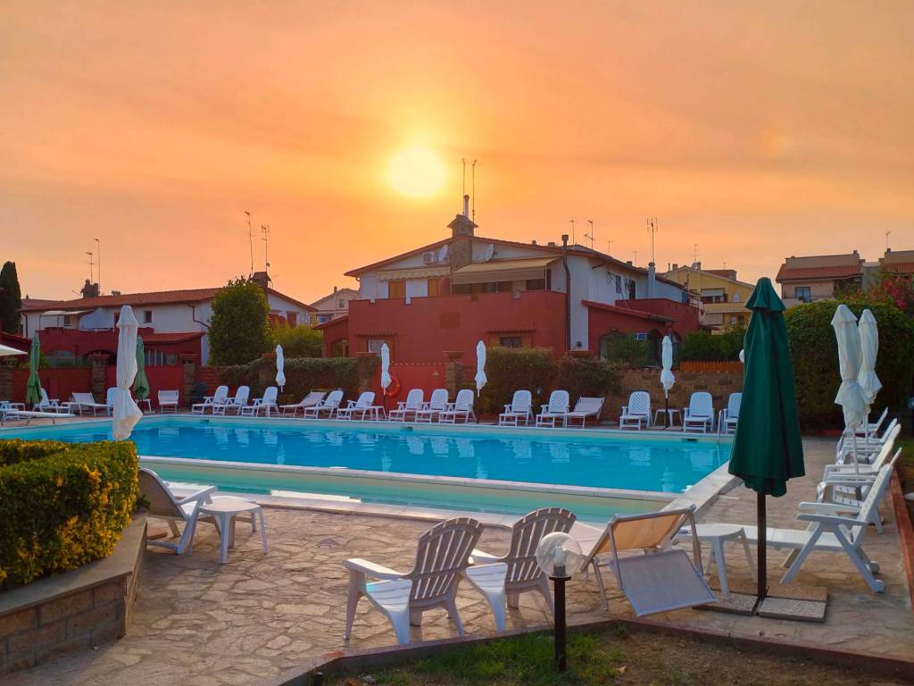 negozio in vendita a Cerveteri