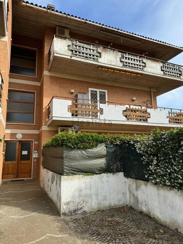 appartamento in vendita a Cerveteri in zona Campo di Mare