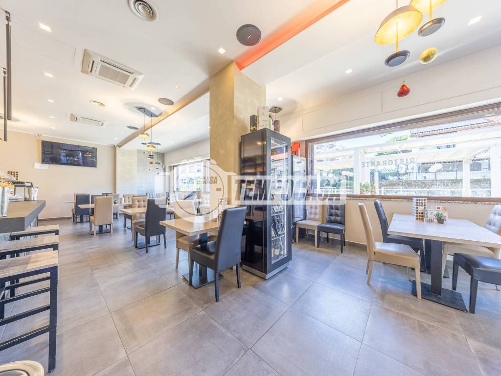 negozio in vendita a Cerveteri in zona Cerenova