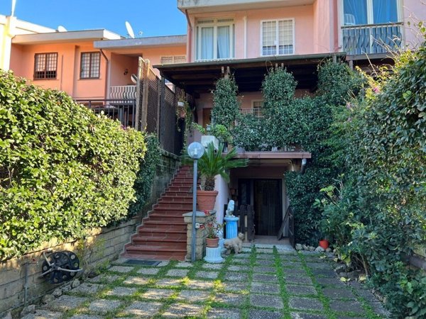 casa indipendente in vendita a Cerveteri in zona Valcanneto