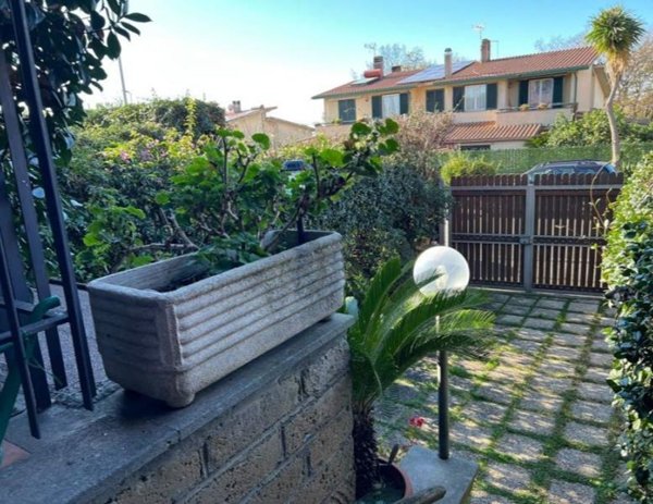 casa indipendente in vendita a Cerveteri in zona Valcanneto