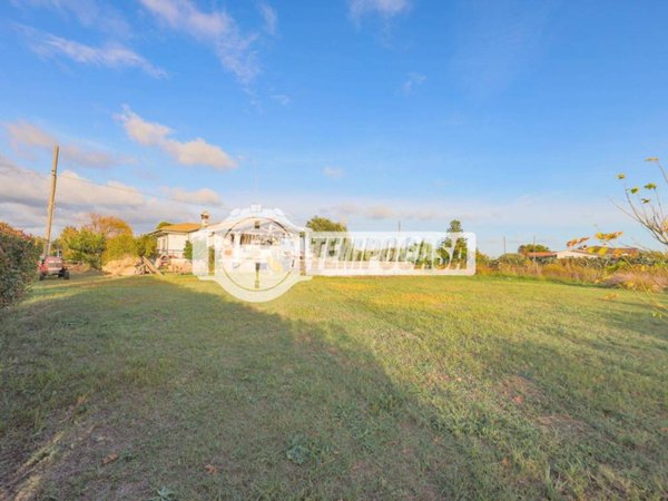 casa indipendente in vendita a Cerveteri in zona Cerenova