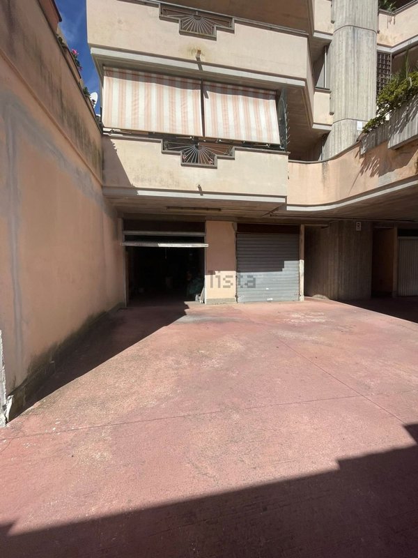 locale di sgombero in vendita a Cerveteri