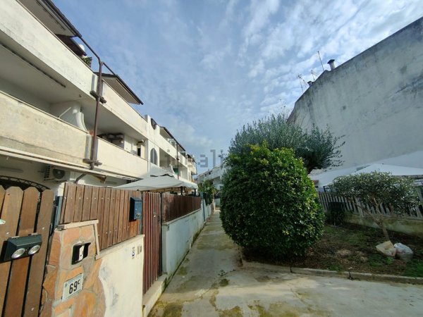 appartamento in vendita a Cerveteri in zona Marina di Cerveteri