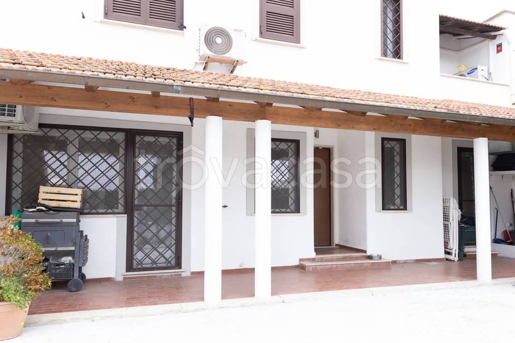 casa indipendente in vendita a Cerveteri in zona Marina di Cerveteri