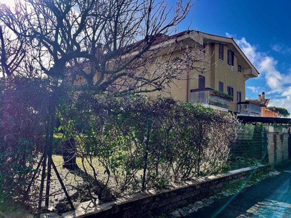 casa indipendente in vendita a Cerveteri in zona Valcanneto