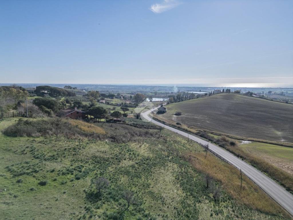 terreno agricolo in vendita a Cerveteri in zona Sasso