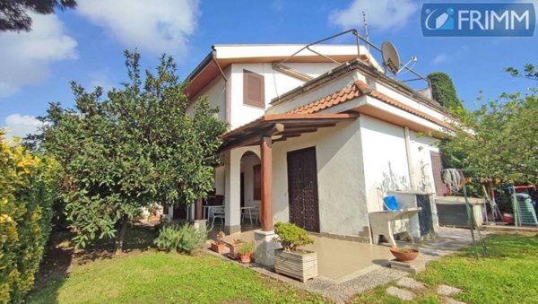 casa indipendente in vendita a Cerveteri in zona Cerenova