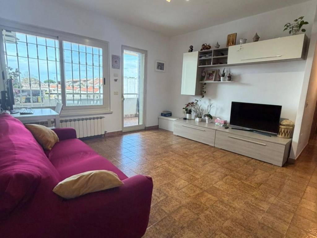 appartamento in vendita a Cerveteri in zona Cerenova