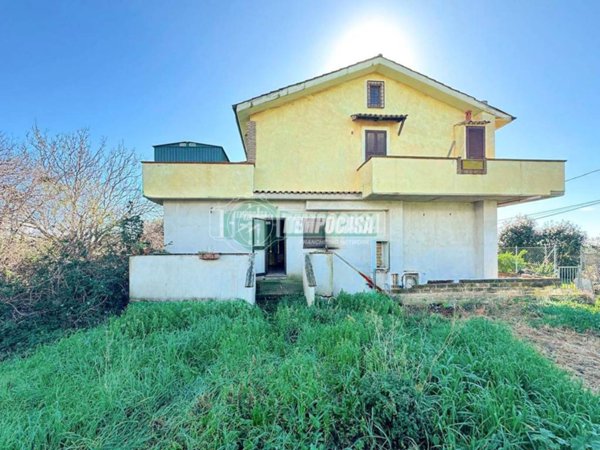 appartamento in vendita a Cerveteri in zona Zambra