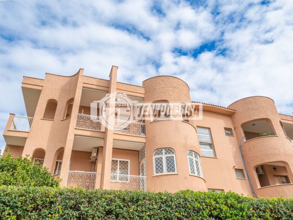 appartamento in vendita a Cerveteri in zona Campo di Mare