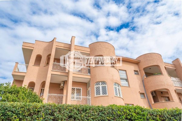 appartamento in vendita a Cerveteri in zona Cerenova