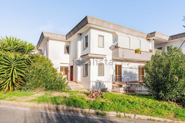 appartamento in vendita a Cerveteri in zona Valcanneto