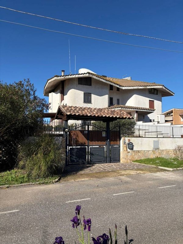 casa indipendente in vendita a Cerveteri in zona Valcanneto