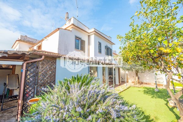 appartamento in vendita a Cerveteri in zona Cerenova