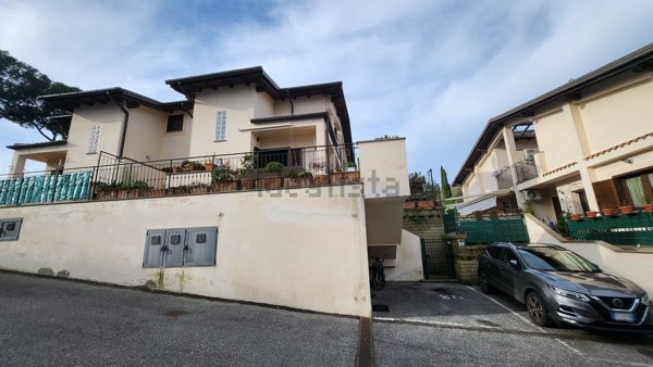 appartamento in vendita a Cerveteri in zona Sasso