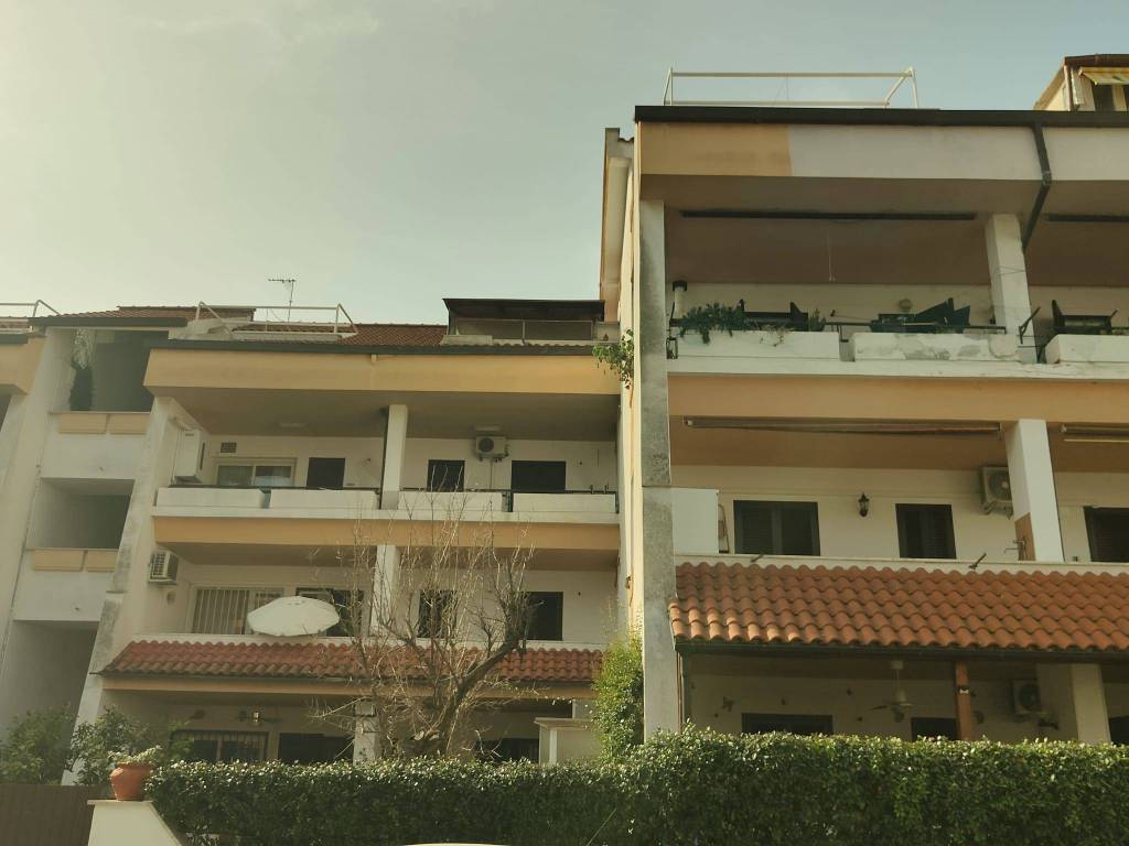 appartamento in vendita a Cerveteri in zona Cerenova