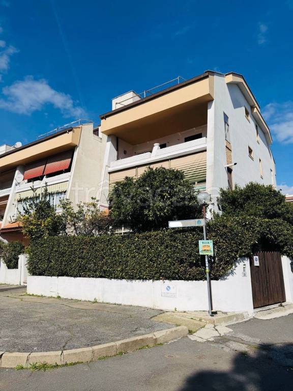 appartamento in vendita a Cerveteri in zona Marina di Cerveteri