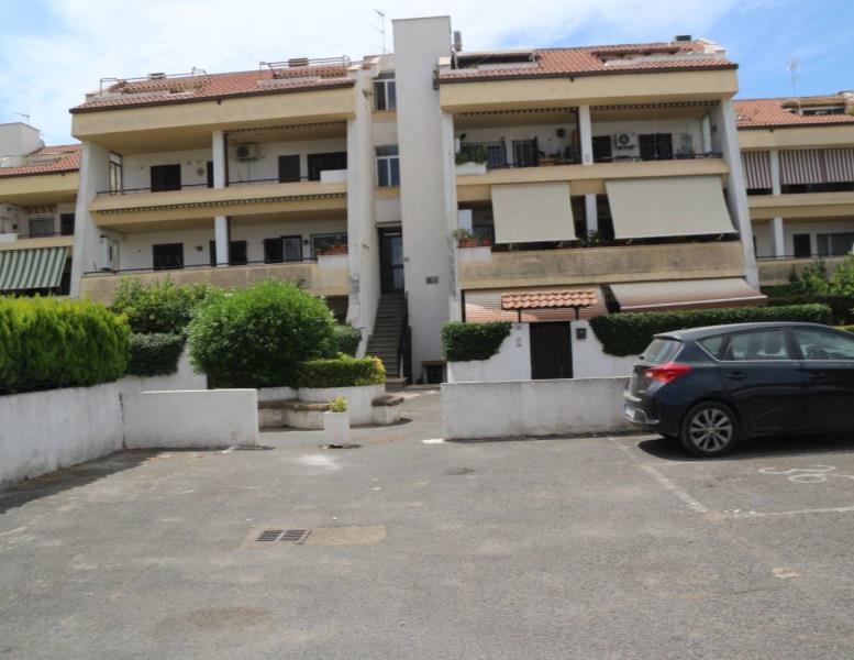 appartamento in vendita a Cerveteri in zona Marina di Cerveteri