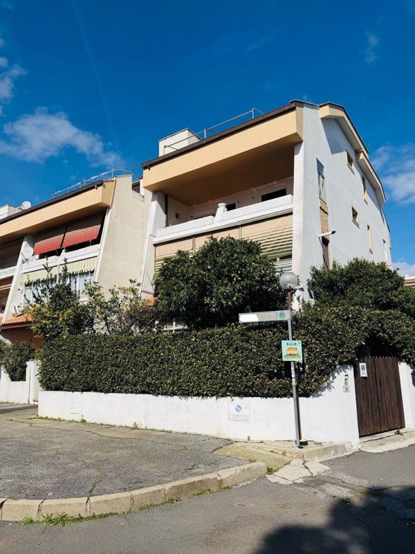 appartamento in vendita a Cerveteri in zona Cerenova