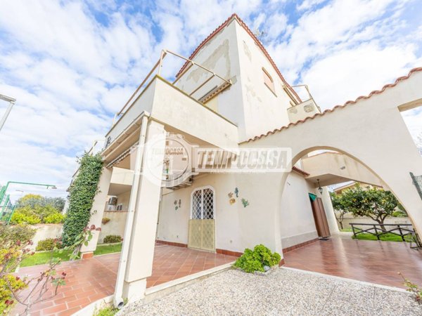 appartamento in vendita a Cerveteri in zona Campo di Mare