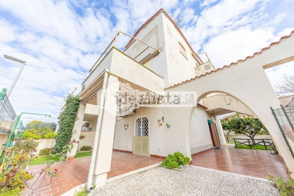appartamento in vendita a Cerveteri in zona Campo di Mare