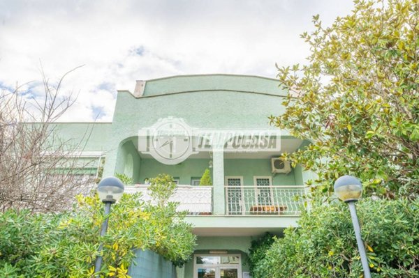 appartamento in vendita a Cerveteri in zona Marina di Cerveteri