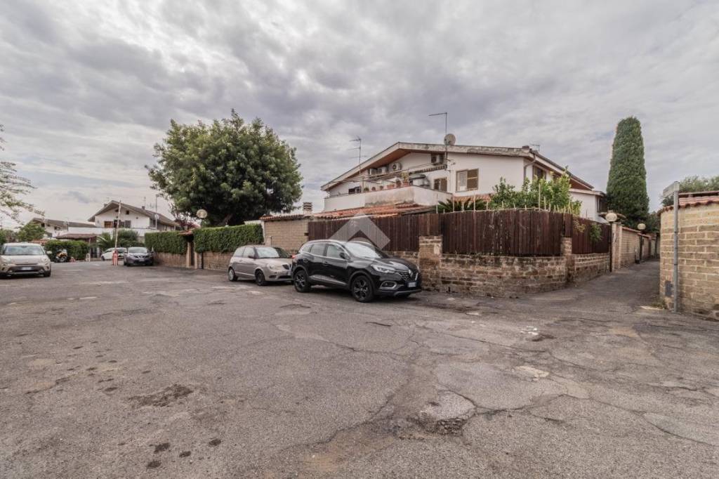 casa indipendente in vendita a Cerveteri in zona Zambra