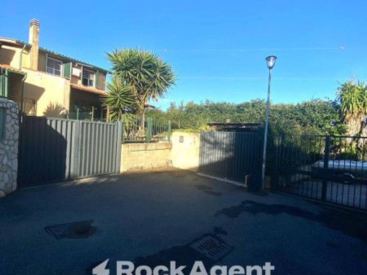 casa indipendente in vendita a Cerveteri in zona Valcanneto